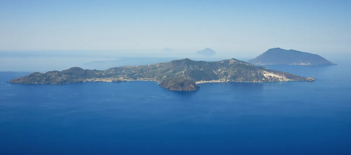 Dove mangiare a Lipari spendendo poco: guida 2026 ai migliori indirizzi